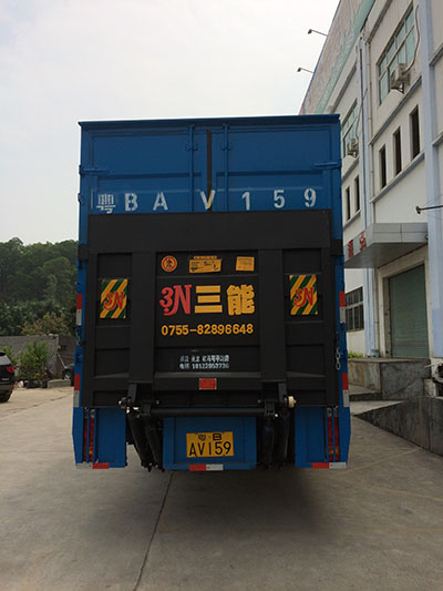 摩托車尾箱底板，實(shí)用性與美觀性的完美結(jié)合