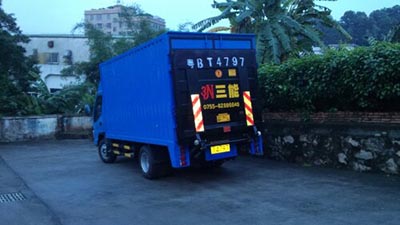 冷藏車尾板的作用，保障貨物新鮮度與安全性